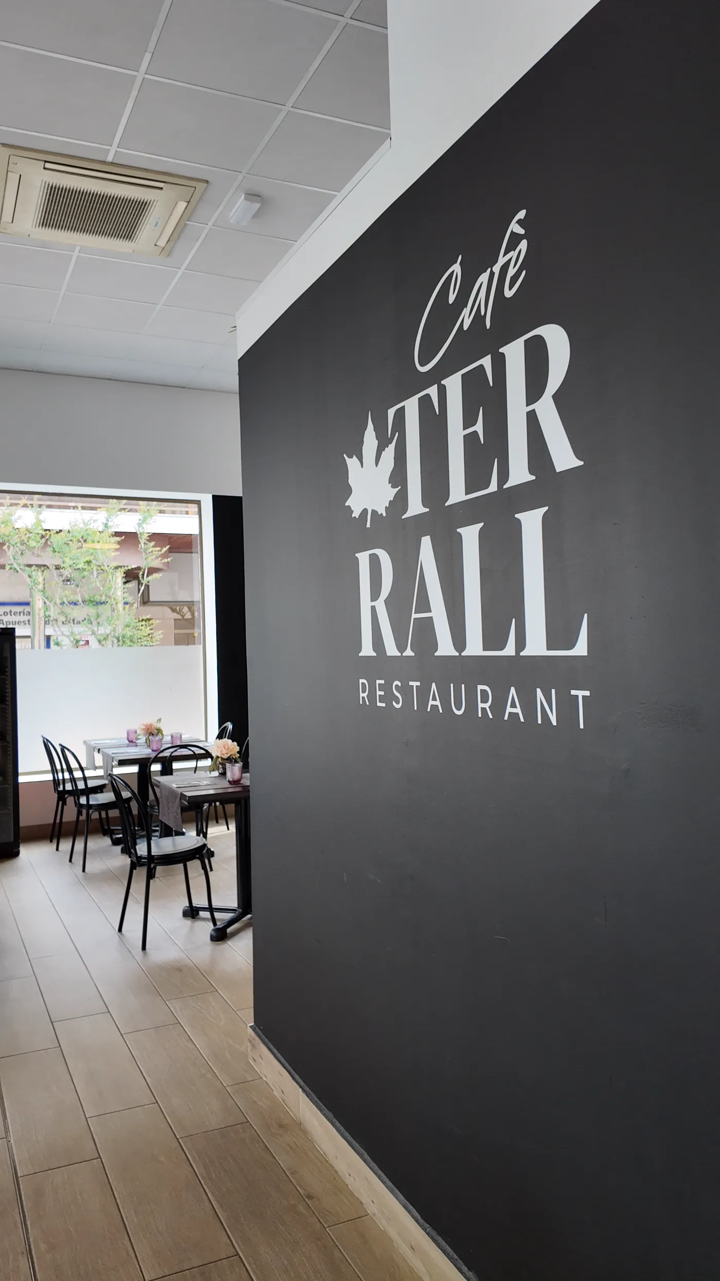 Cafè Terrall Restaurant — Restauració