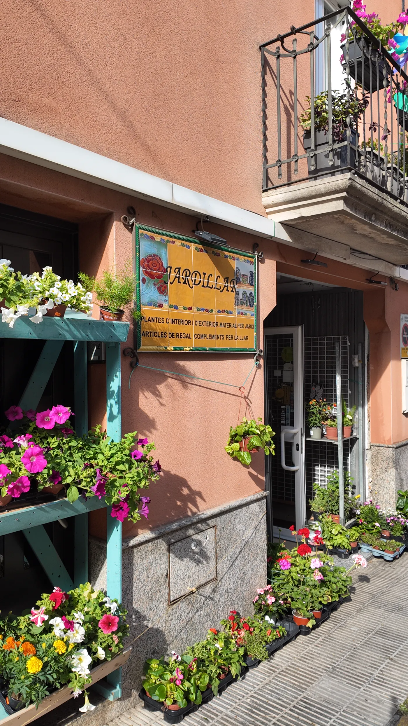 Jardillar — Llar, Ferreteria i Jardí