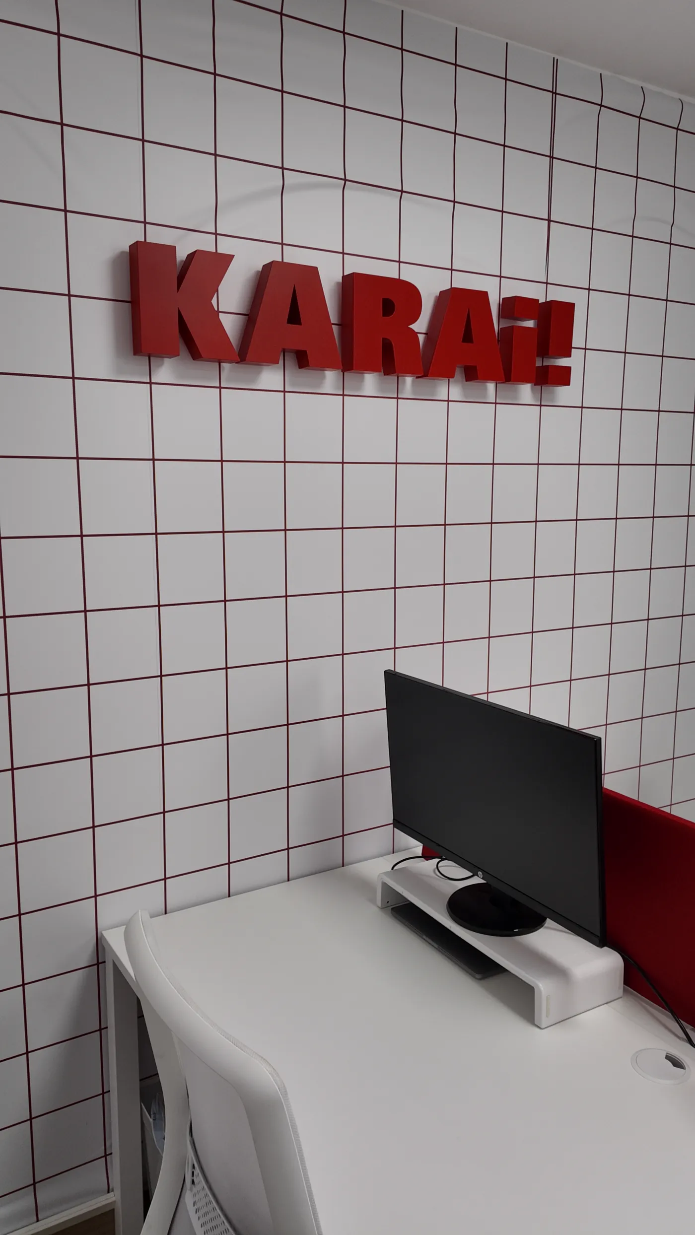 Agència KARAi! — Serveis Professionals